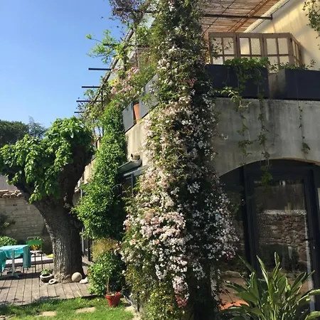 Charming Stone With Pool & Garden Montaren-et-Saint-Médiers